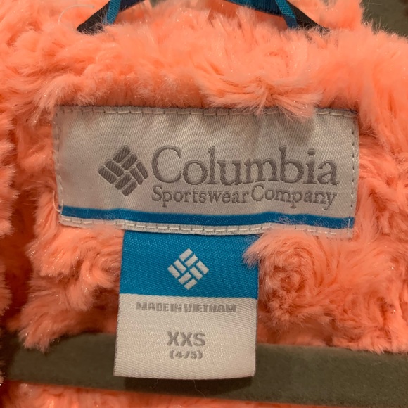 Columbia plush jacket, black and lights neon pinkk fur lined with hood. Size xxs - Picture 4 of 5